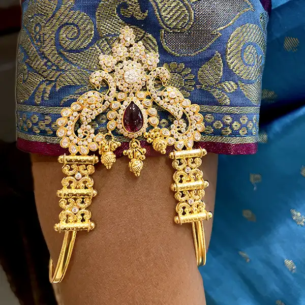 22K Gold Ornate Armlet
